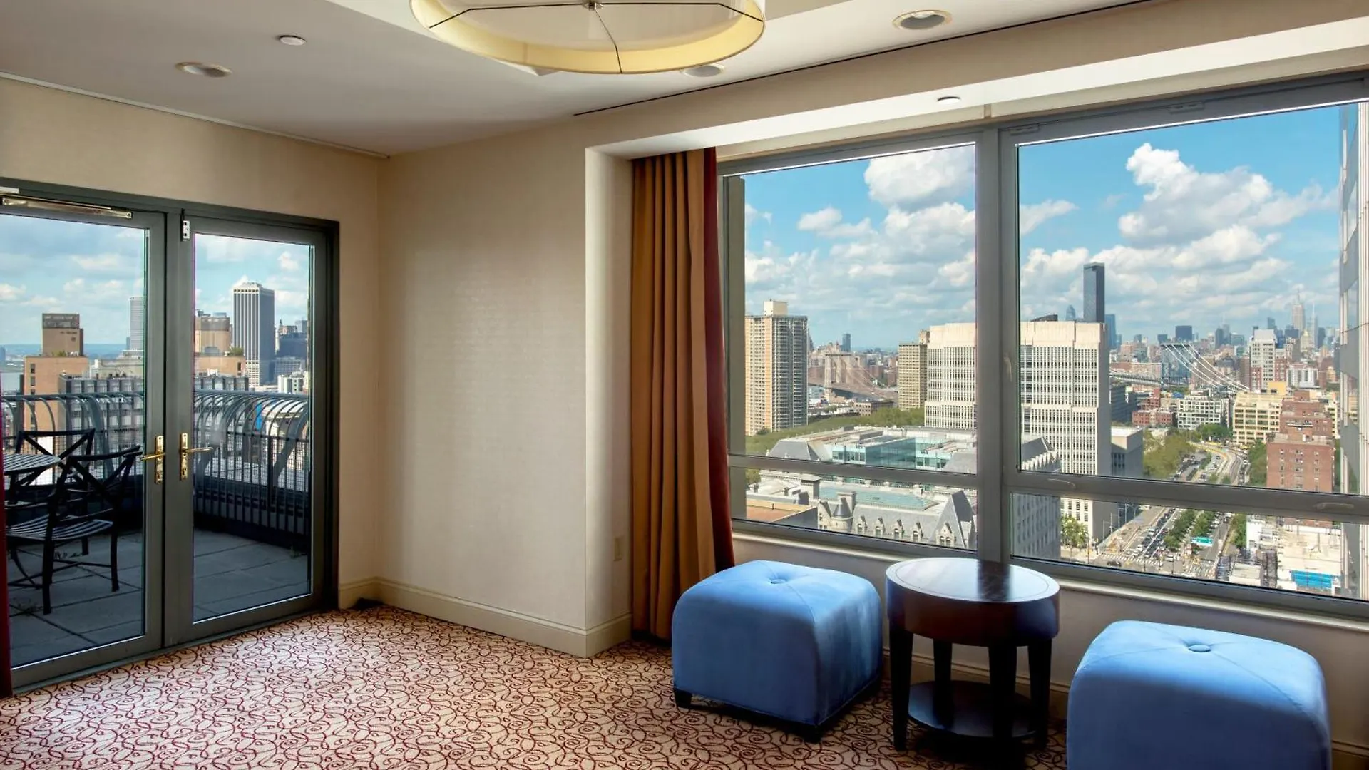 Hotel New York Marriott At The Brooklyn Bridge