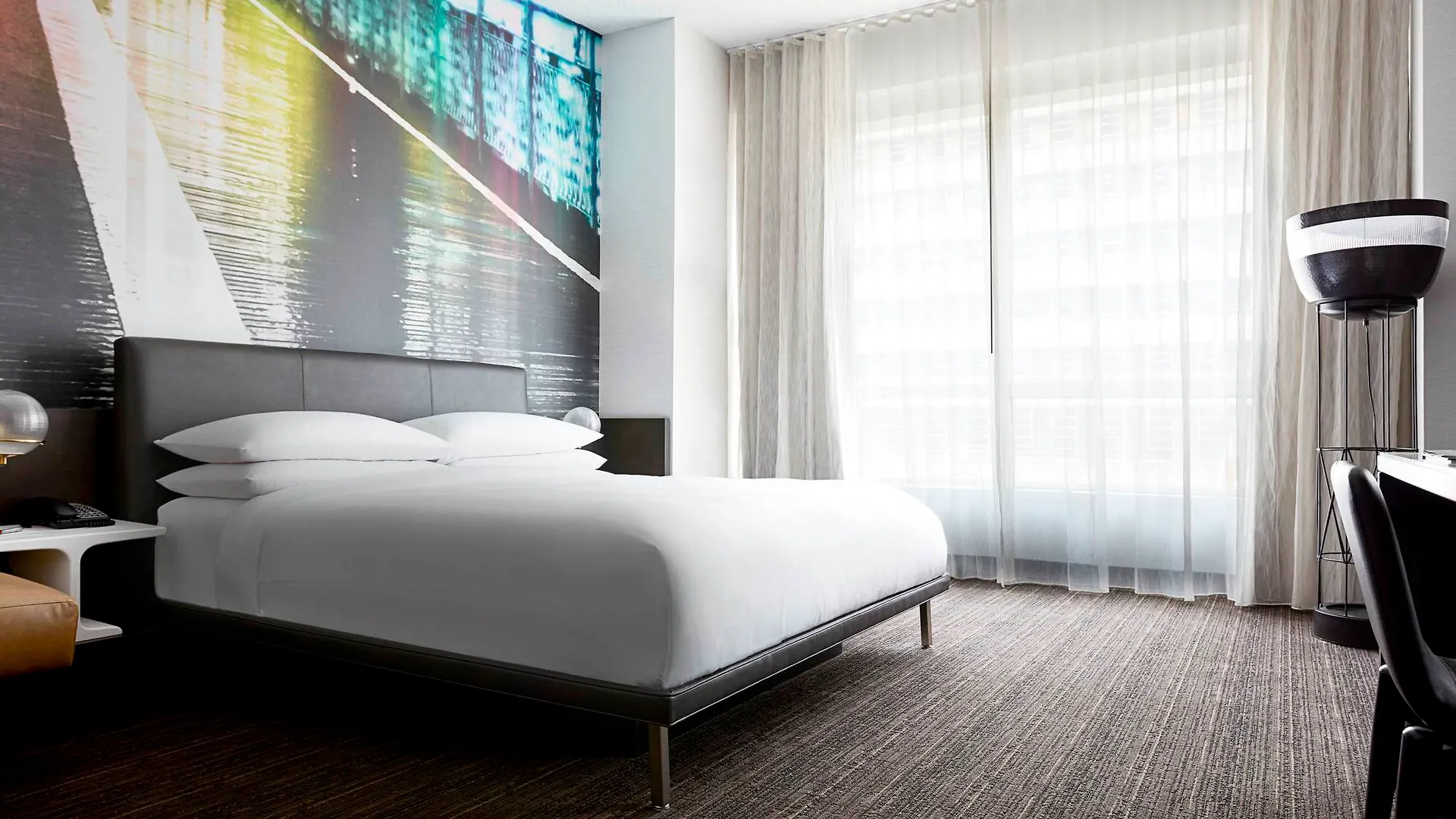 Hotel New York Marriott At The Brooklyn Bridge 4*,